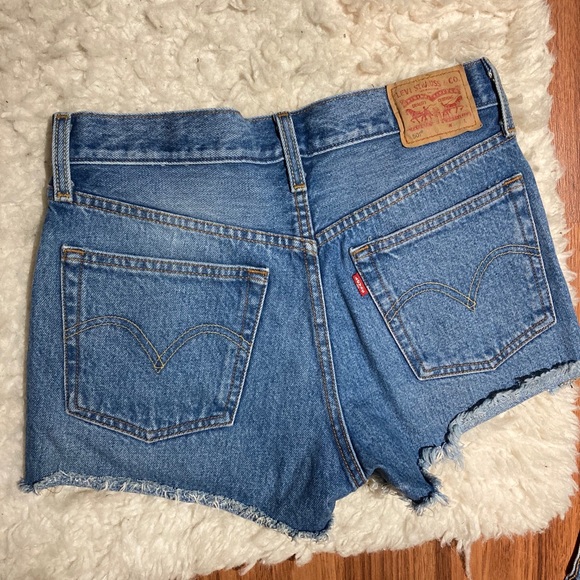 Levi demin shorts - Picture 1 of 2